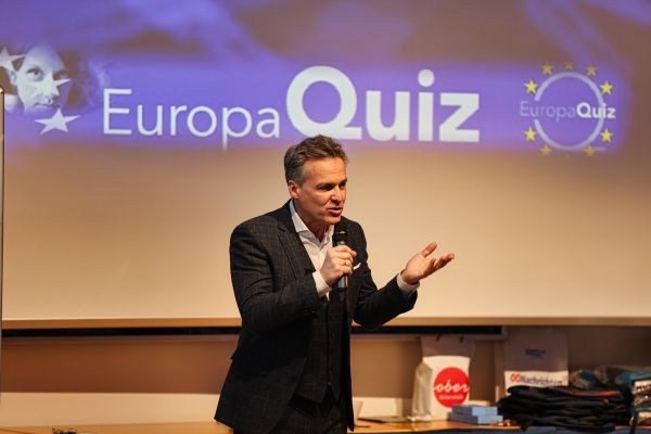 20230313063436_europa-quiz-44E80C978-3EA6-B582-1B81-113CB581E1CA.jpeg